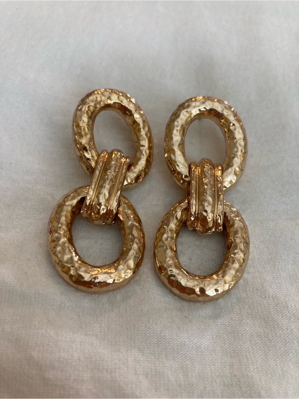Textured Double Rings Vintage Chain Link Pierced Earrings - Picture 3 of 5